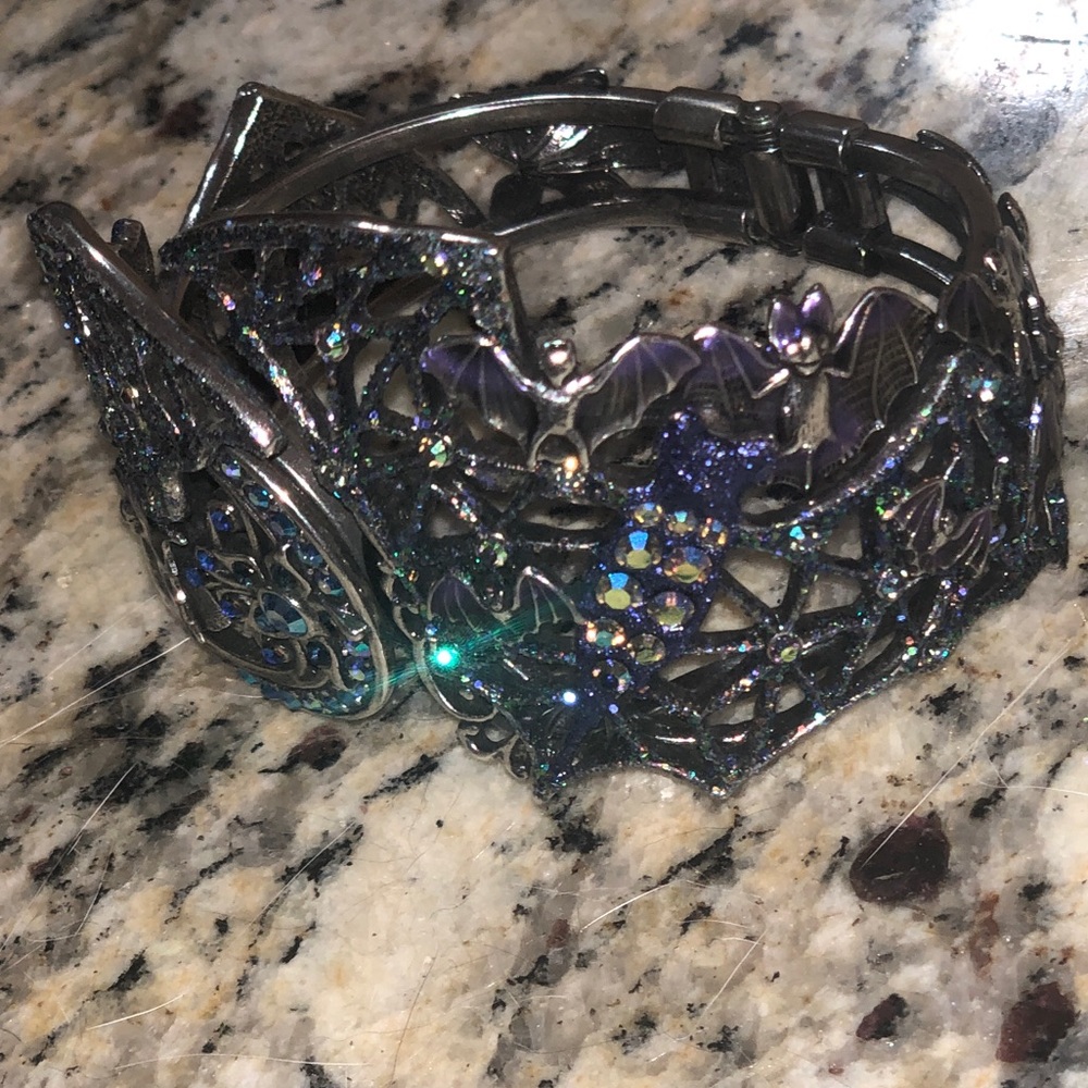 *RARE* Kirks Folly Bat Cuff Bracelet!  Purple bats, rhinestones, flowers, moon - Picture 5 of 11